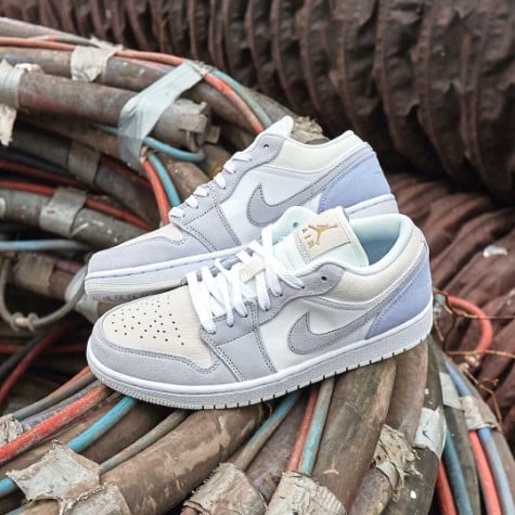 Air Jordan 1 Low Sky Gray Paris