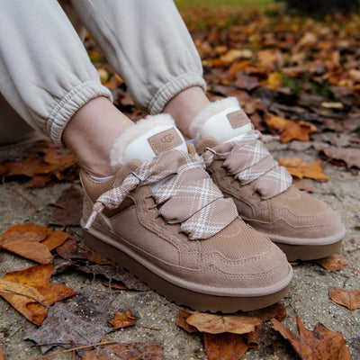 UGG Lowmel Sand