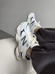 New Balance 9060 Blanc Noir 