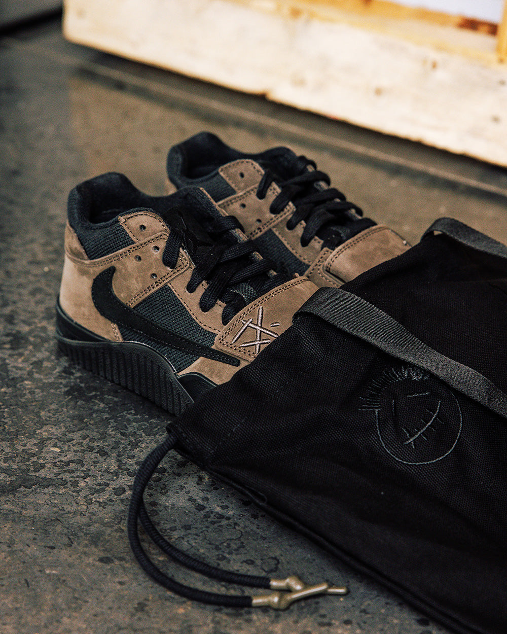 Air Jordan Jumpman Jacket TR Travis Scott Dark Mocha