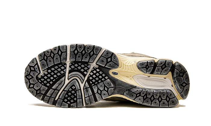 New Balance 2002R Protection Pack Mirage Gray