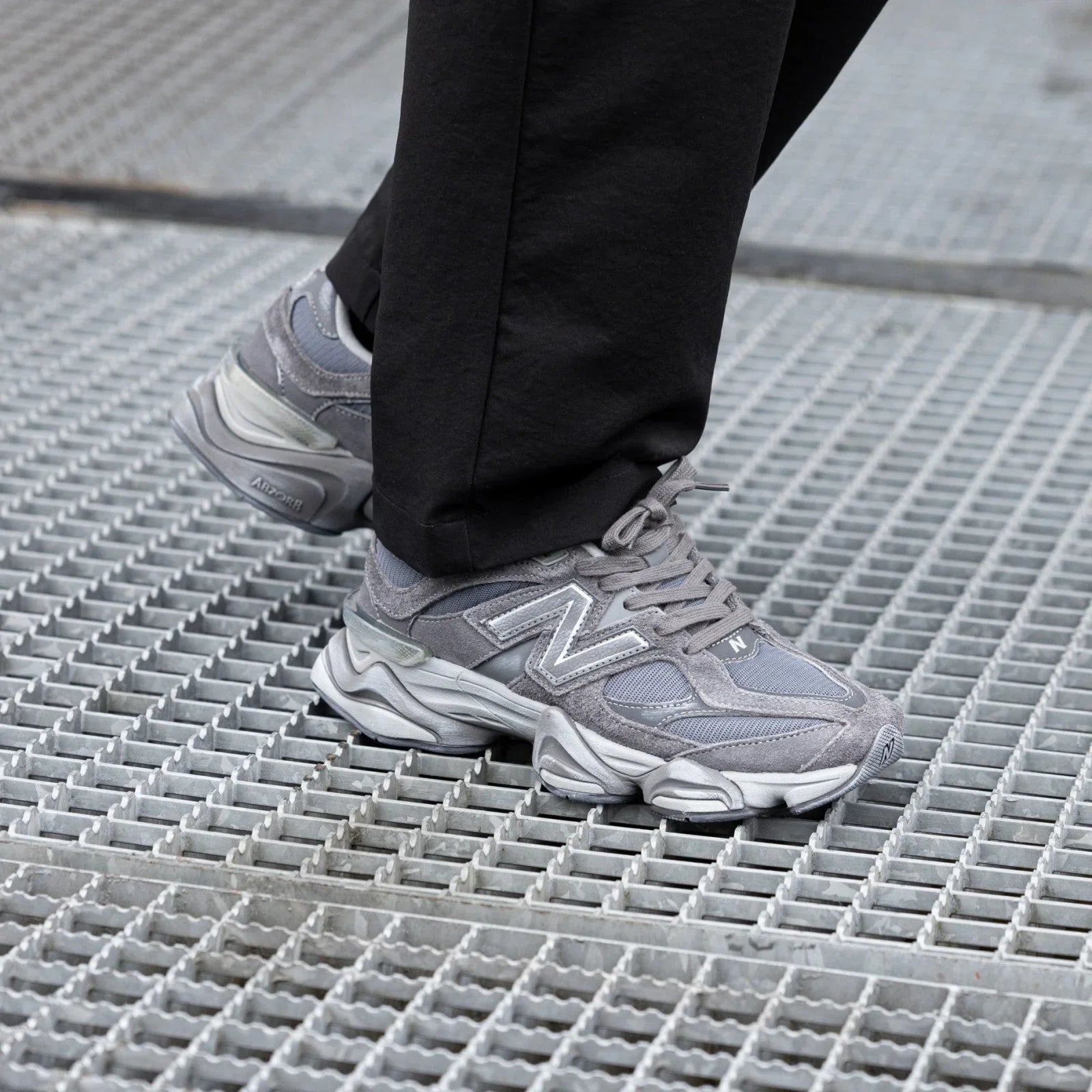 New Balance 9060 Magnet 